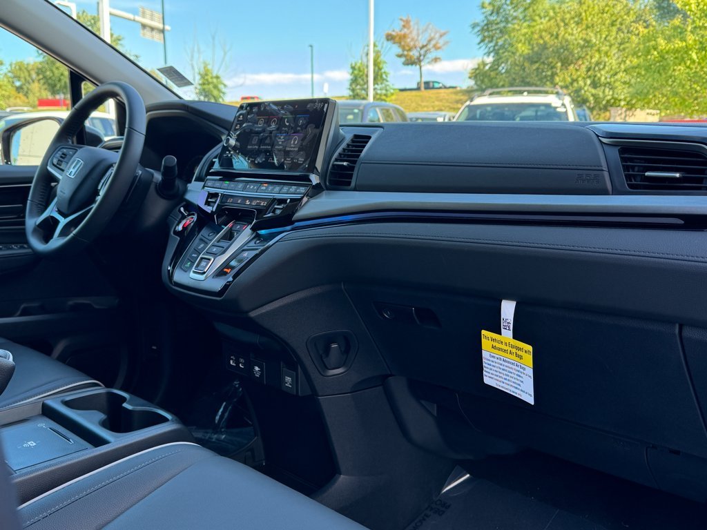 2026 Honda Odyssey Touring - Photo 31