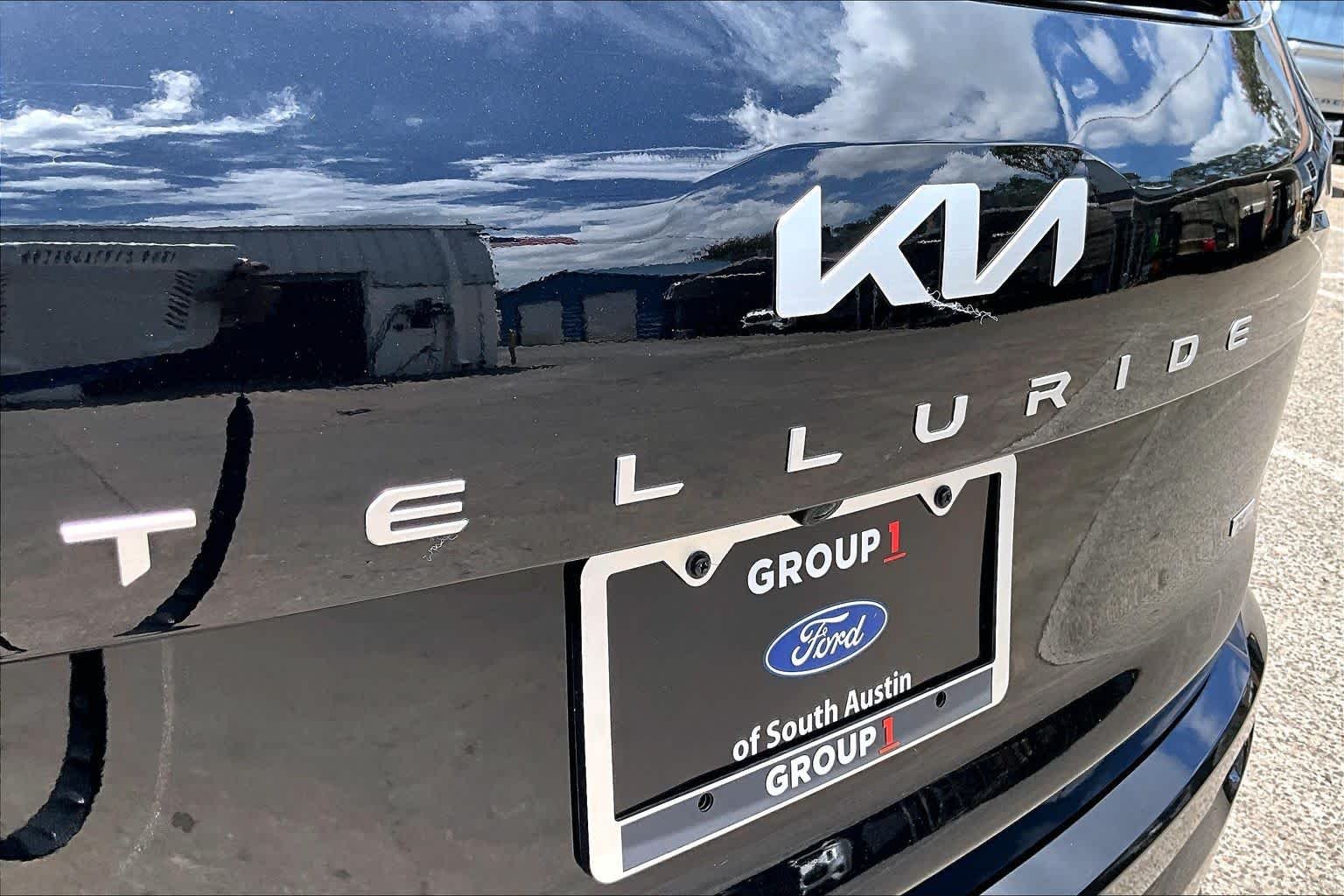 Certified Used 2024 Ebony Black Kia SX Prestige X-Line image 10
