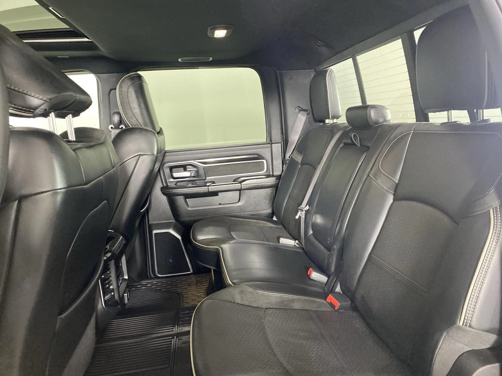 Used 2021 Diamond Black Crystal Pearlcoat Ram Laramie image 25