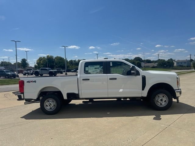 New 2027 White Ford XL image 3