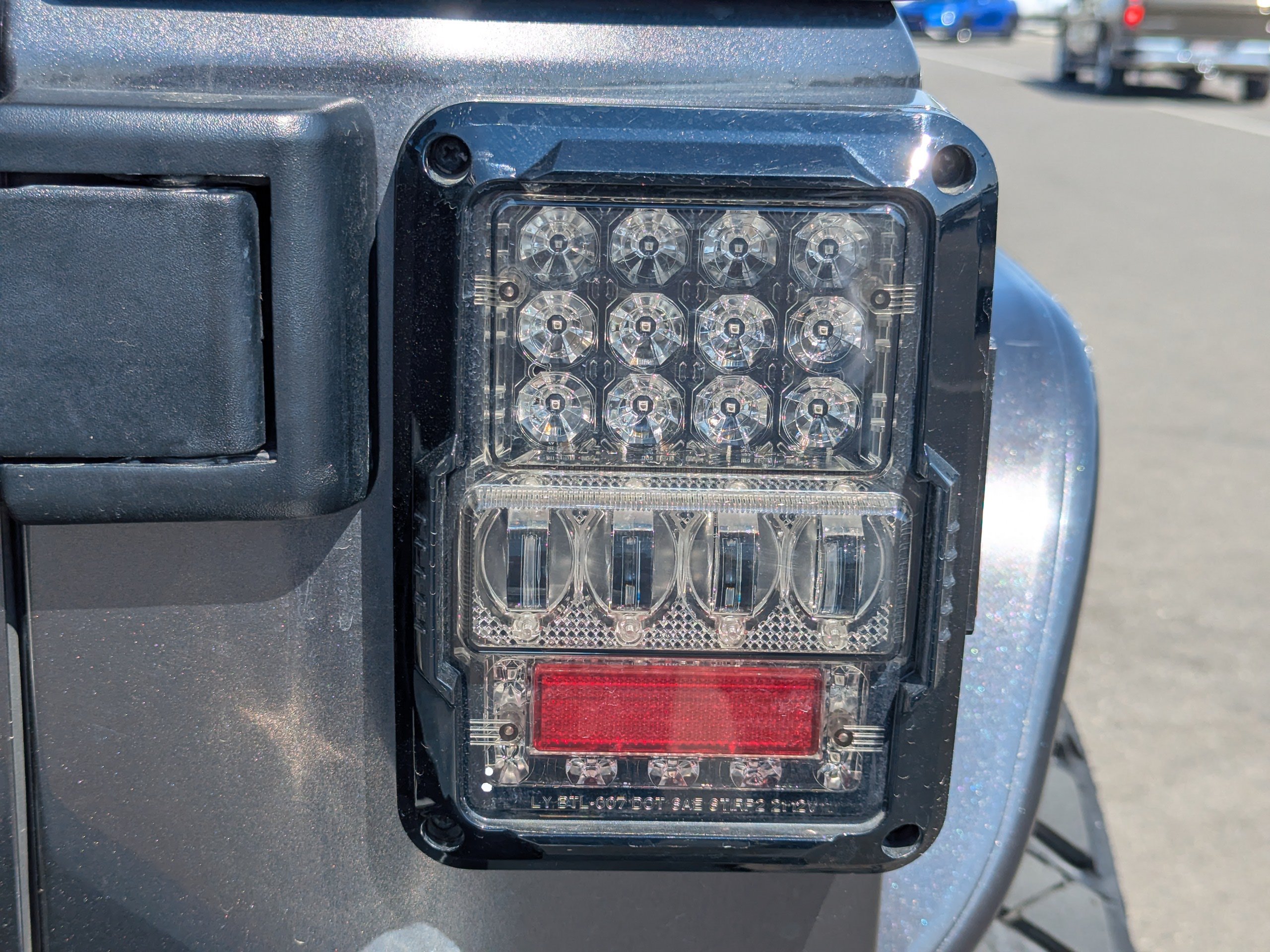 Used 2018  Jeep Rubicon image 37