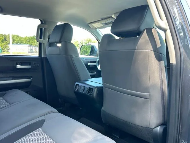 Used 2018 Gray Toyota SR5 image 39