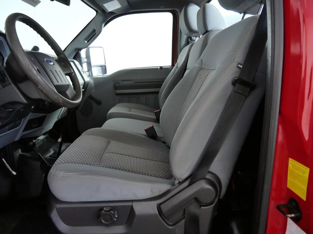 Used 2015 Red Ford XL image 18