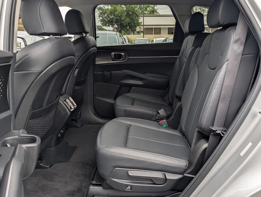 2023 Kia Sorento EX Hybrid - Photo 13