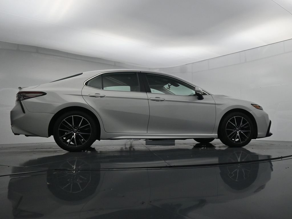 Used 2023 White Toyota SE image 38