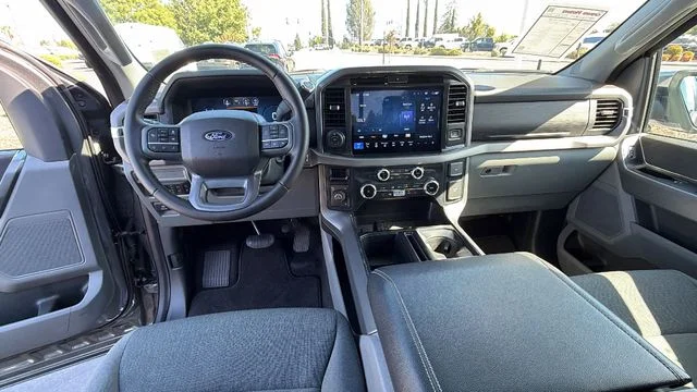 Used 2025 Gray Ford XLT image 19