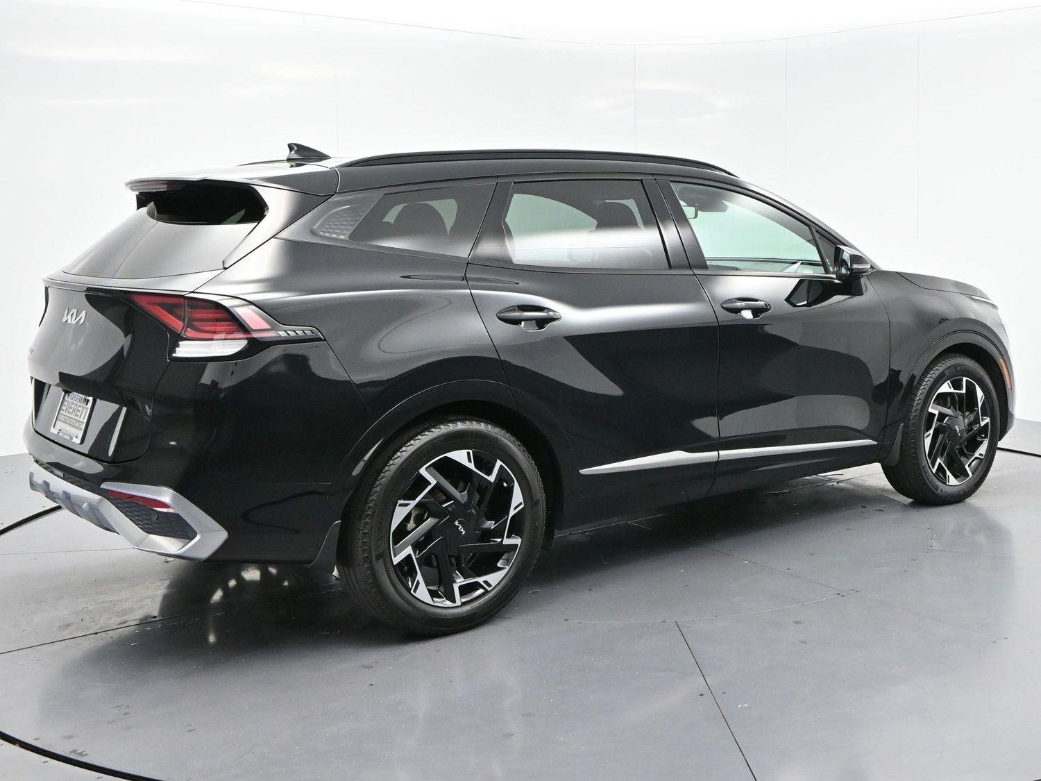Used 2024 Ebony Black Kia SX-Prestige image 7