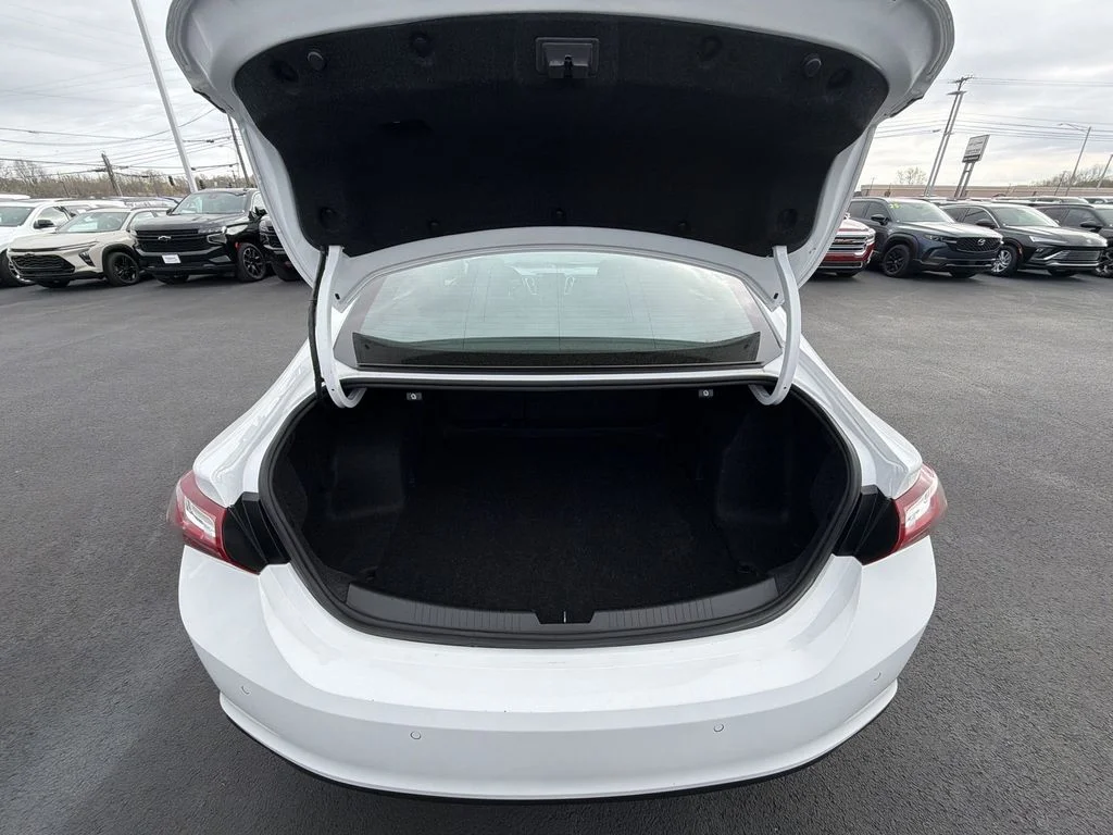 Used 2024 White Chevrolet LT image 29