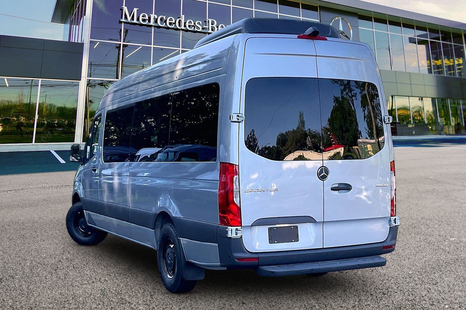 New 2026 high-tech silver metallic Mercedes-Benz Passenger 170 WB image 17