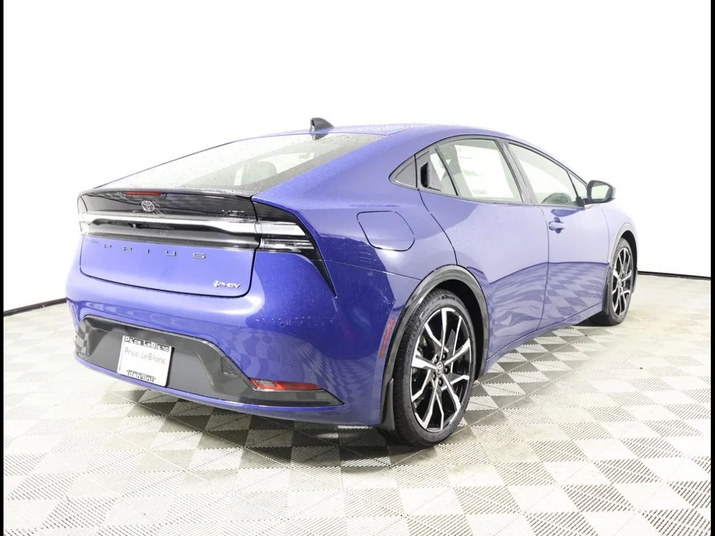New 2026 Reservoir Blue Toyota XSE image 5