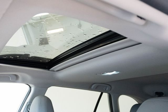 Used 2021 Silver Subaru Limited image 4
