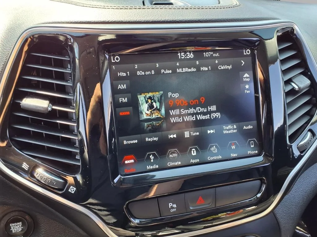 Used 2019 Red Jeep Limited image 5
