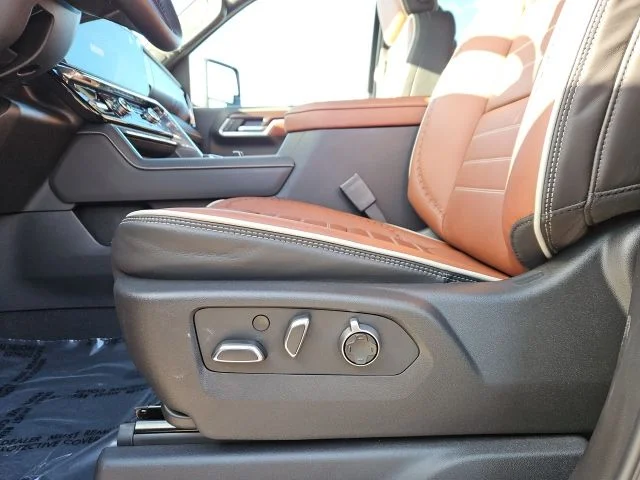 2026 GMC Sierra 3500HD Denali Ultimate - Photo 30