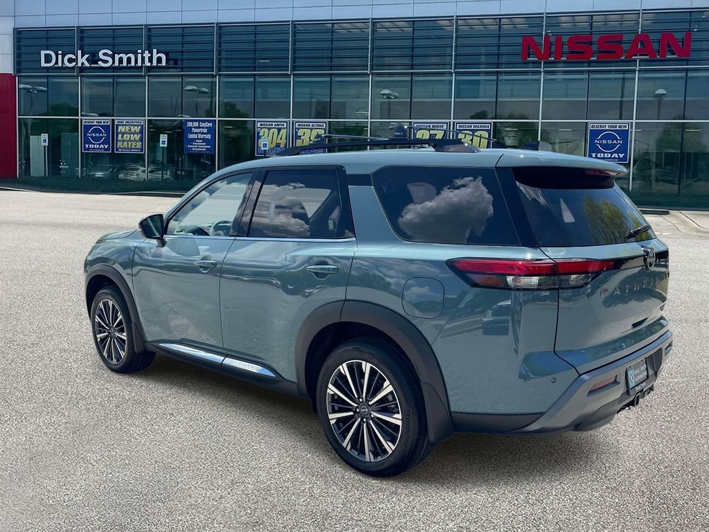 New 2026 Baltic Teal Pearl Nissan Platinum image 4