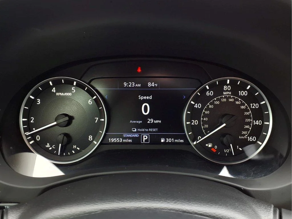 Used 2024 Graphite Shadow INFINITI PURE image 18