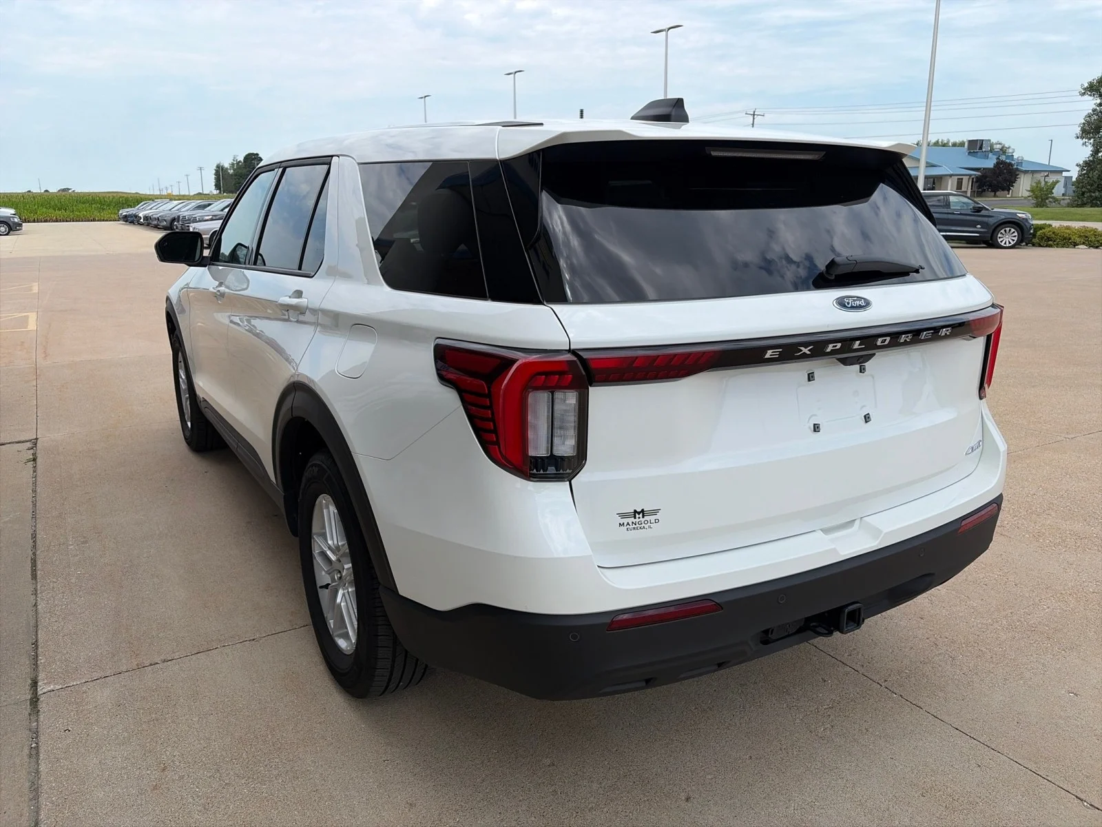 New 2026 Star White Metallic Tri-Coat Ford Active 100A image 6