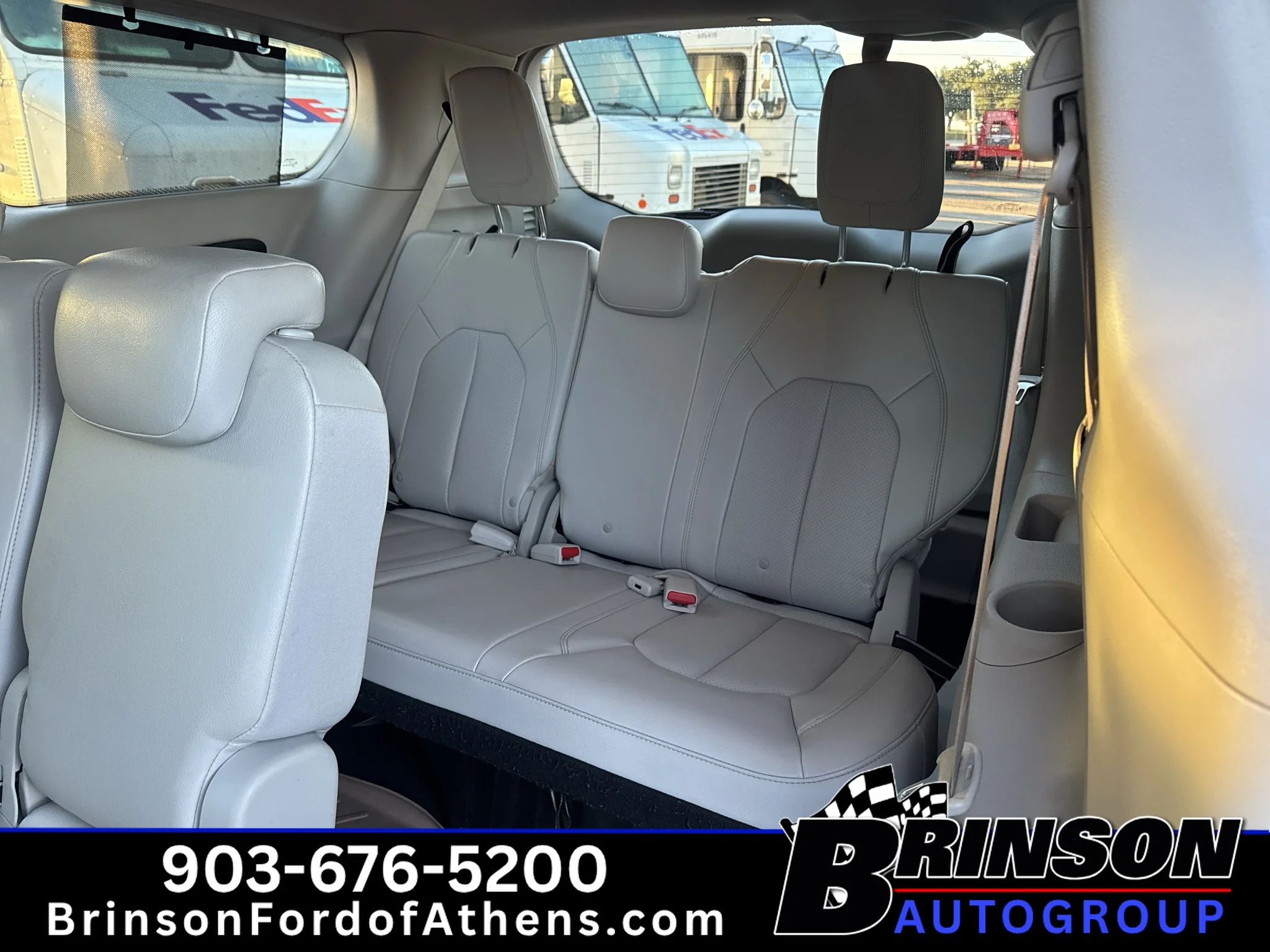 Used 2019 Brilliant Black Crystal Pearlcoat Chrysler Touring L Plus image 12