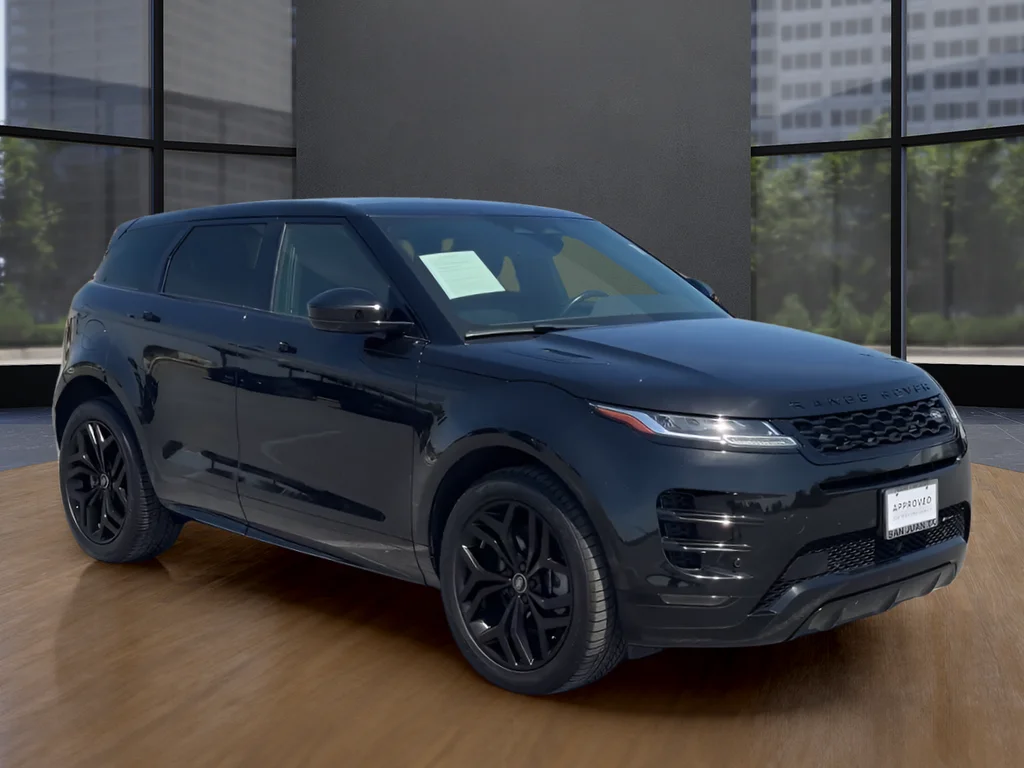 Used 2022 Black Land Rover Dynamic image 3