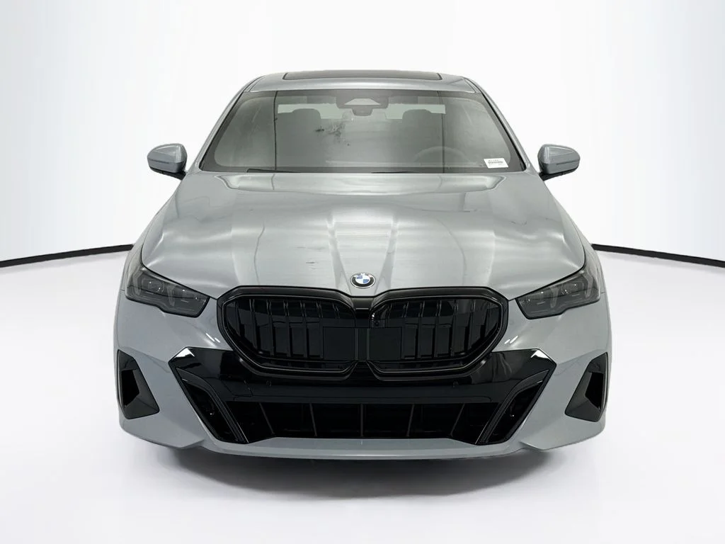 Used 2027 Gray BMW 530i image 2