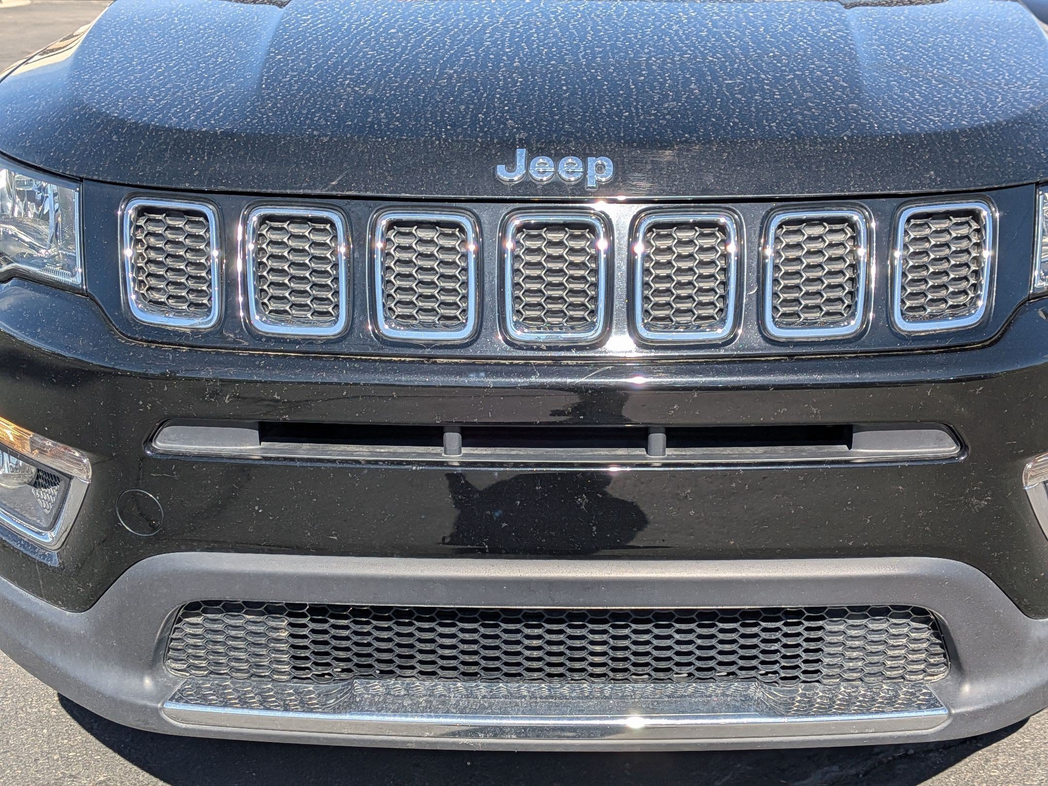 Certified Used 2019 Diamond Black Crystal Pearlcoat Jeep Limited image 10