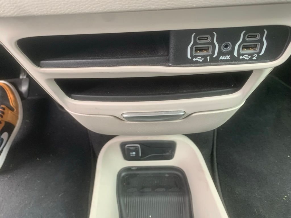 Used 2023 Ceramic Gray Clearcoat Chrysler Touring L image 20
