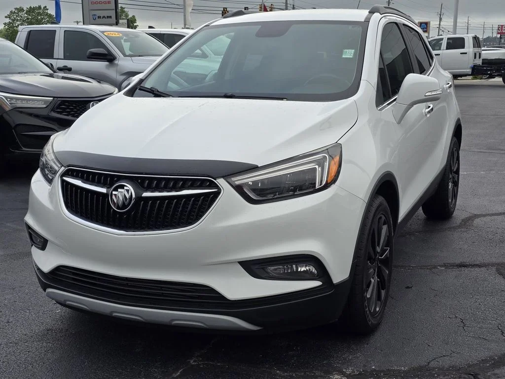 2020 Buick Encore Essence's photo