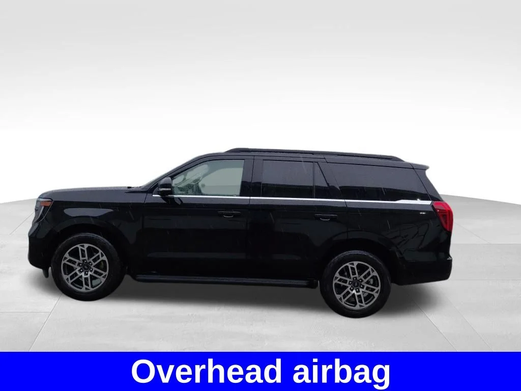 Used 2025 Black Metallic Ford Active image 16