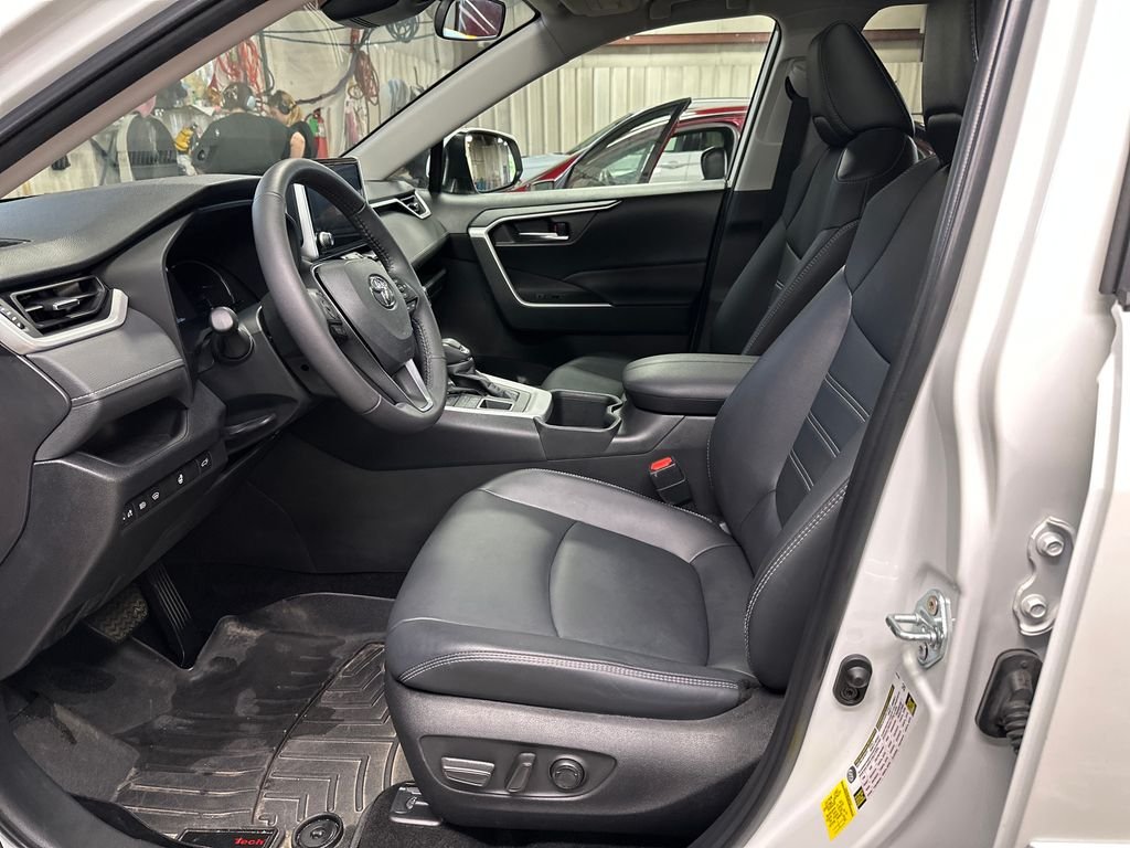 Used 2024 Beige Toyota XLE Premium image 13