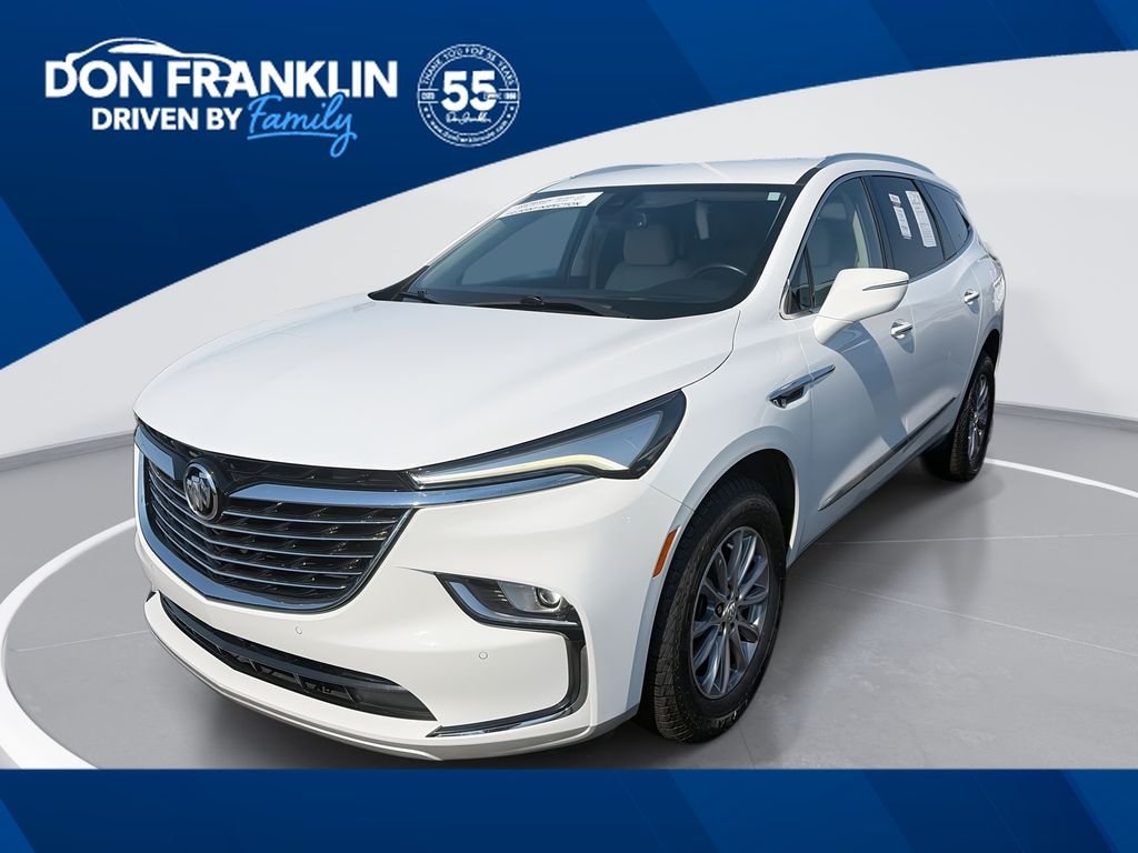 2023 Buick Enclave Essence AWD's photo
