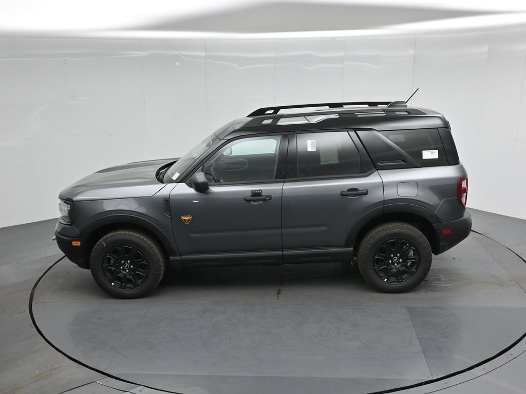 New 2026 Carbonized Gray Metallic Ford Badlands image 38