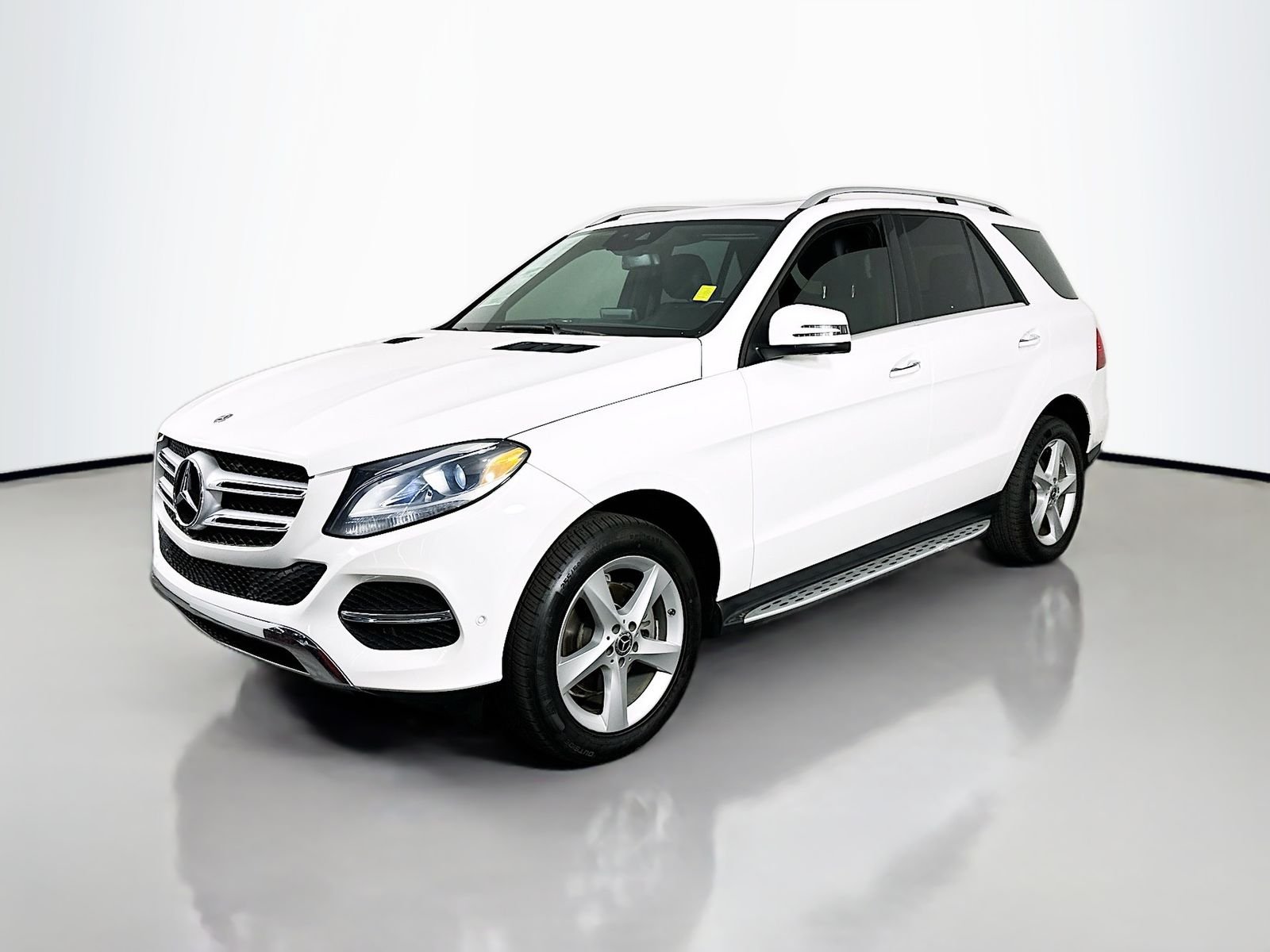 Used 2018 White Mercedes-Benz GLE 350 image 3