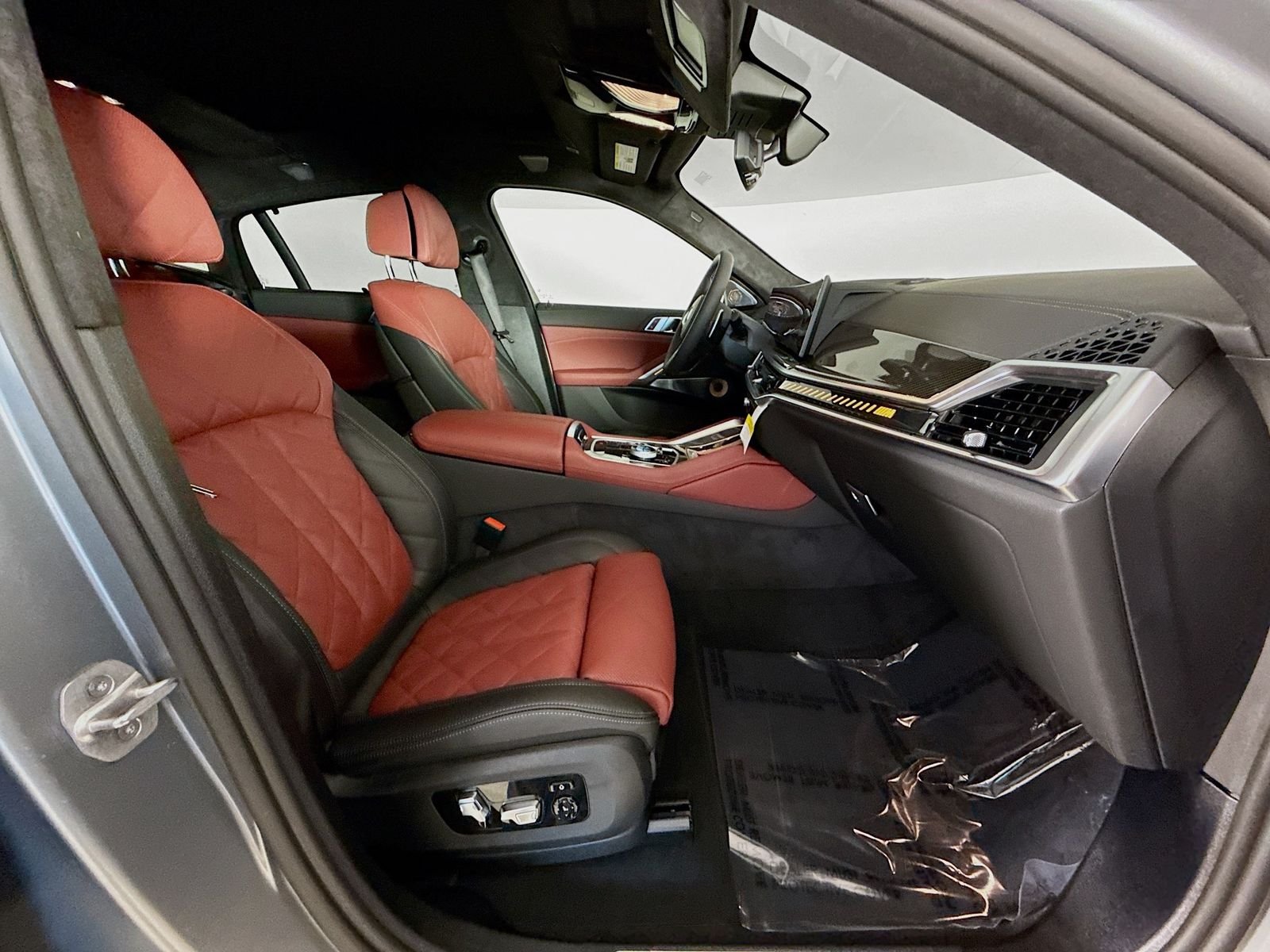 2026 BMW X6 M60i - Photo 30