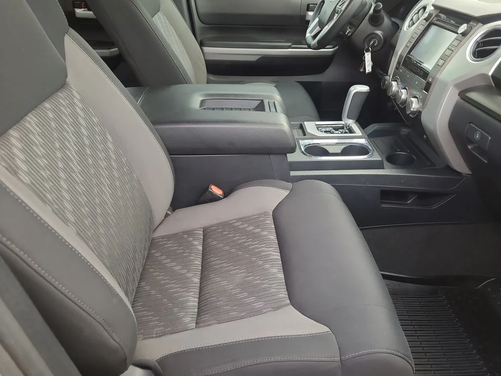 Used 2019 Gray Toyota SR5 image 11