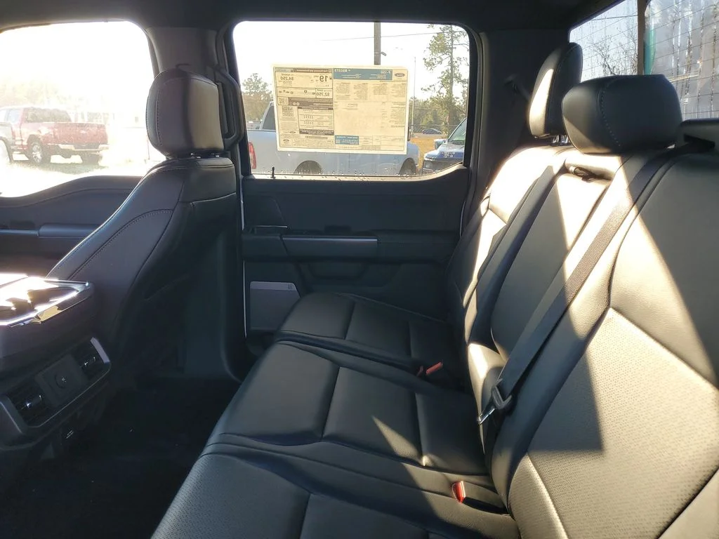 2025 Ford F-150 Lariat - Photo 27