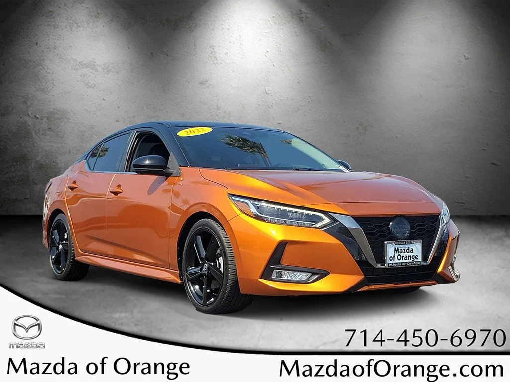 2022 Nissan Sentra SR CVT's photo