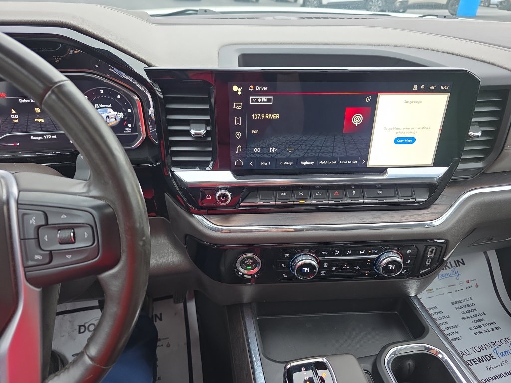 Used 2024 White GMC SLT image 18