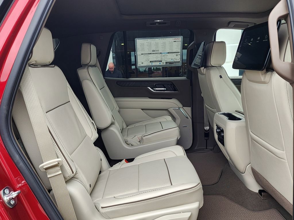 2026 GMC Yukon Denali - Photo 52
