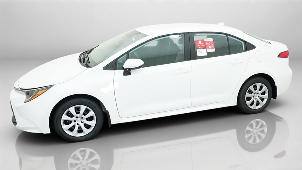 New 2027 Ice Cap Toyota LE image 33