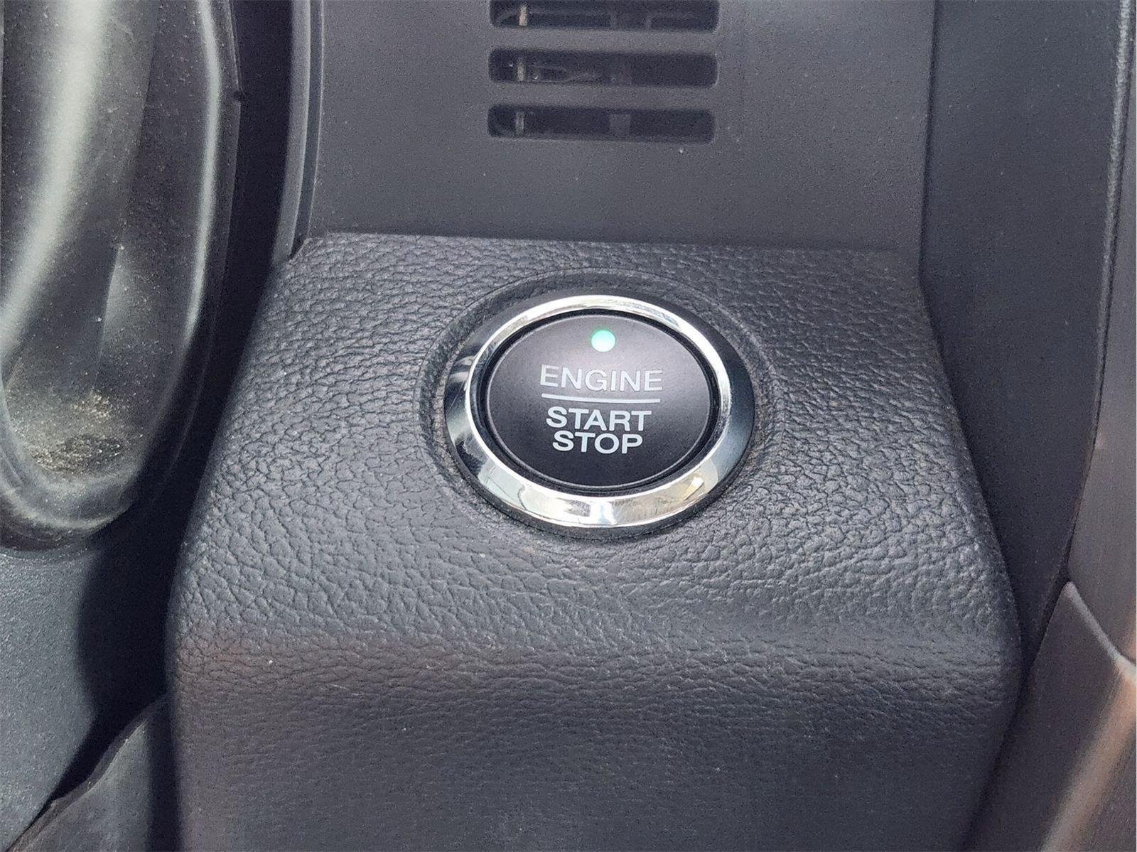 Used 2022 Star White Metallic Tri-Coat Ford Platinum image 21