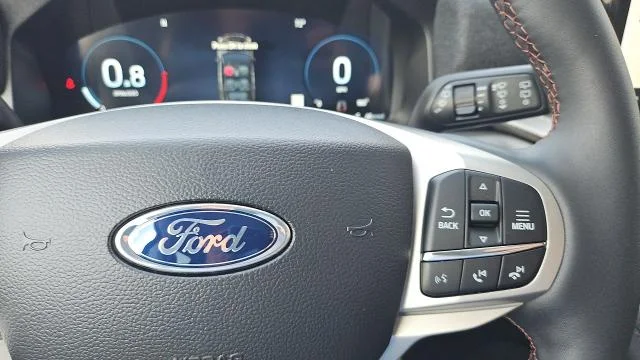 New 2026 Carbonized Gray Metallic Ford Active RWD image 30