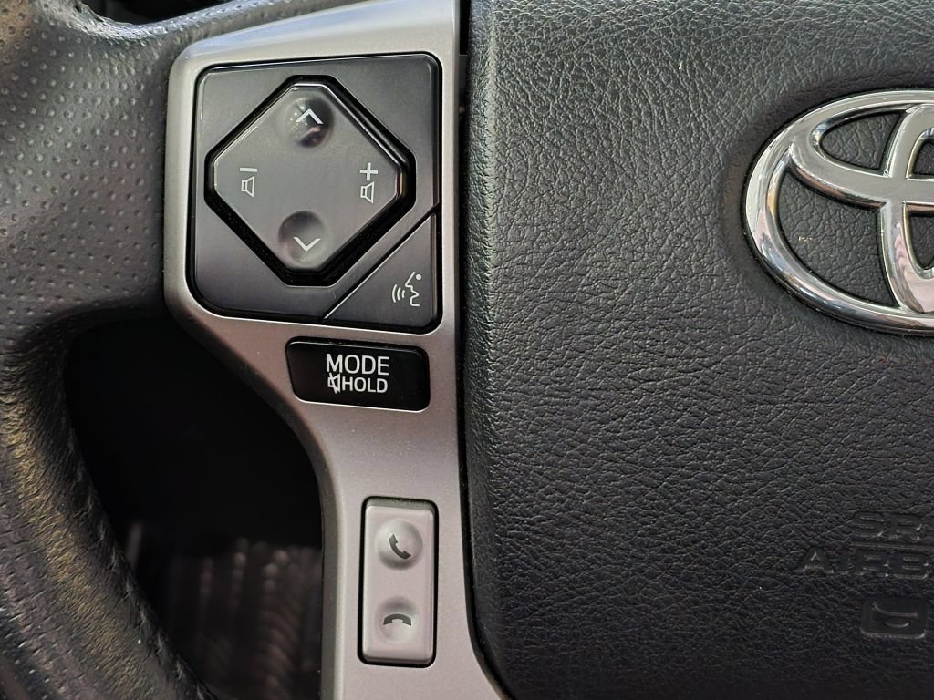 Used 2022 Classic Silver Metallic Toyota SR5 image 14