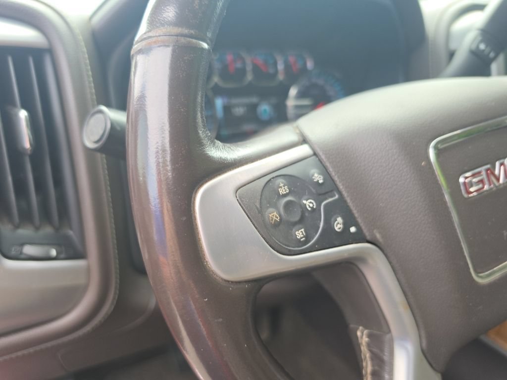 Used 2018 CARDINAL RED GMC SLT image 19