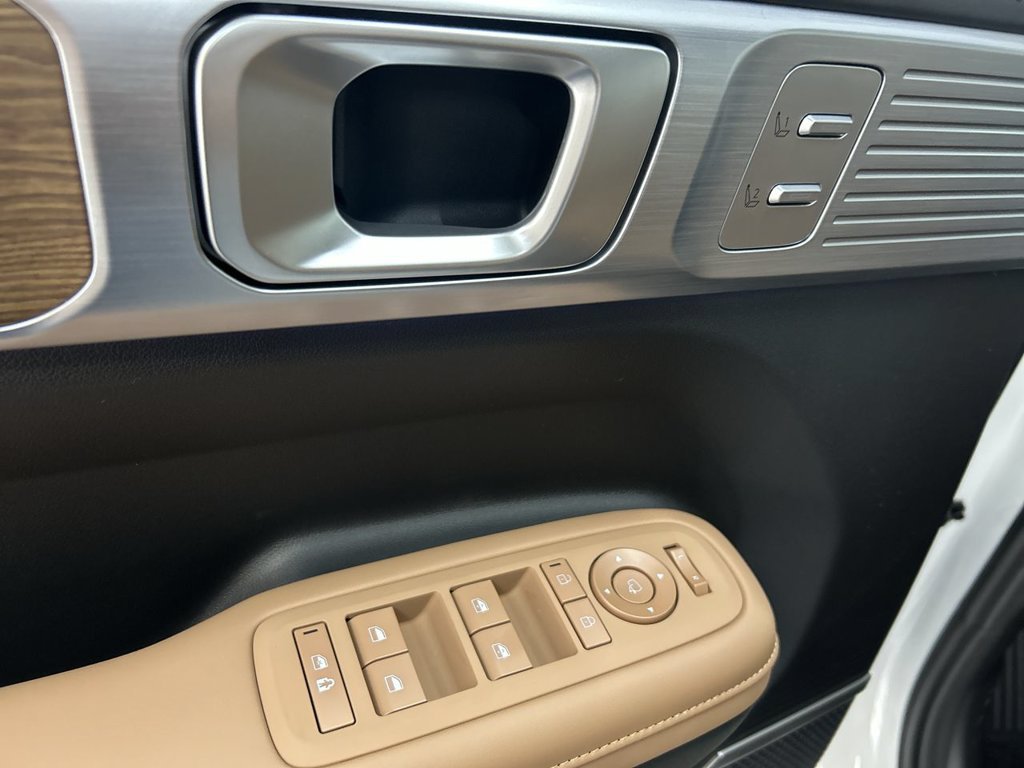 New 2026 White Hyundai Limited AWD image 15