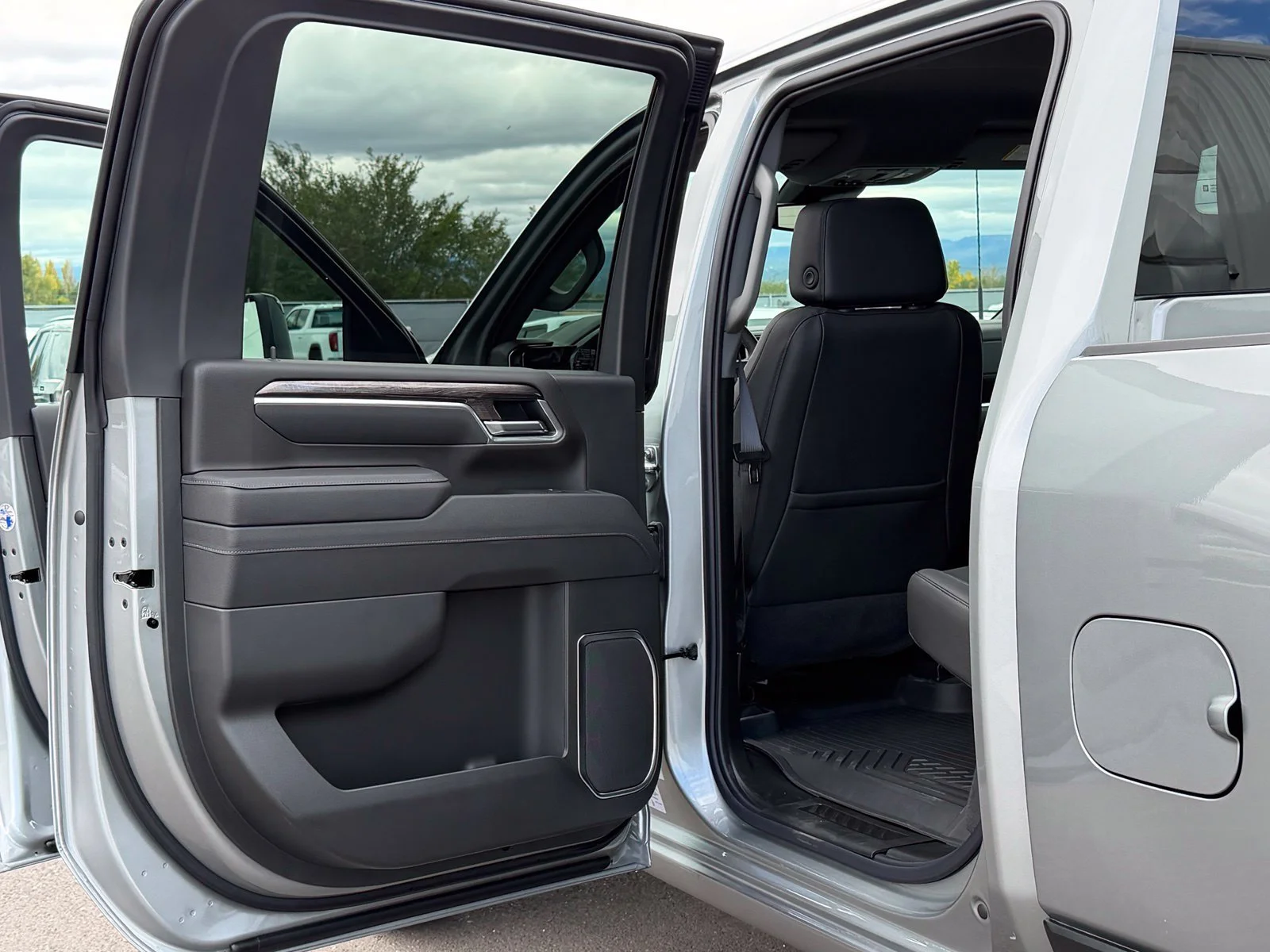 2026 Chevrolet Silverado 2500 HD LTZ - Photo 27