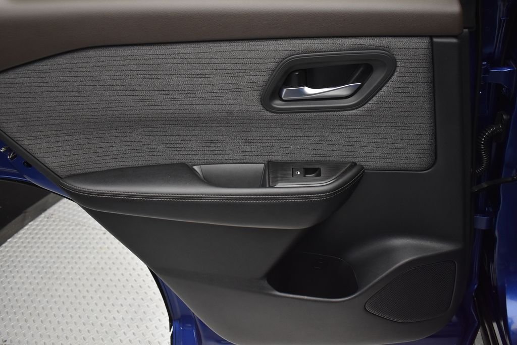 Used 2023 Blue Nissan SV image 29