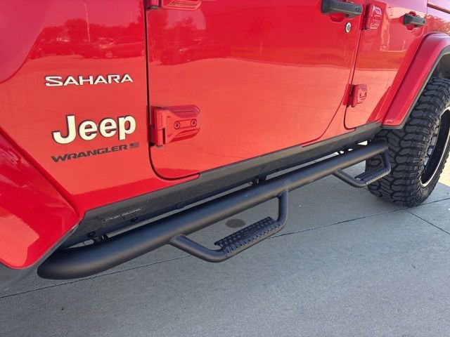 Used 2024 Red Jeep Sahara image 32
