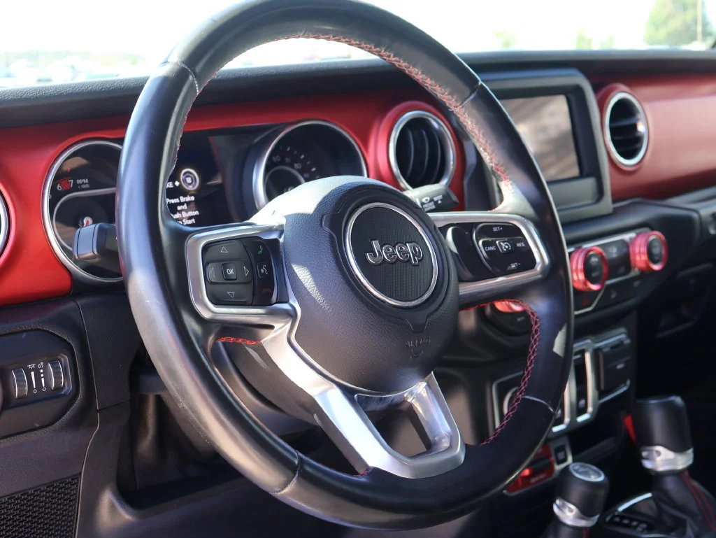 Used 2019 Granite Crystal Clearcoat Metallic Jeep Rubicon image 19