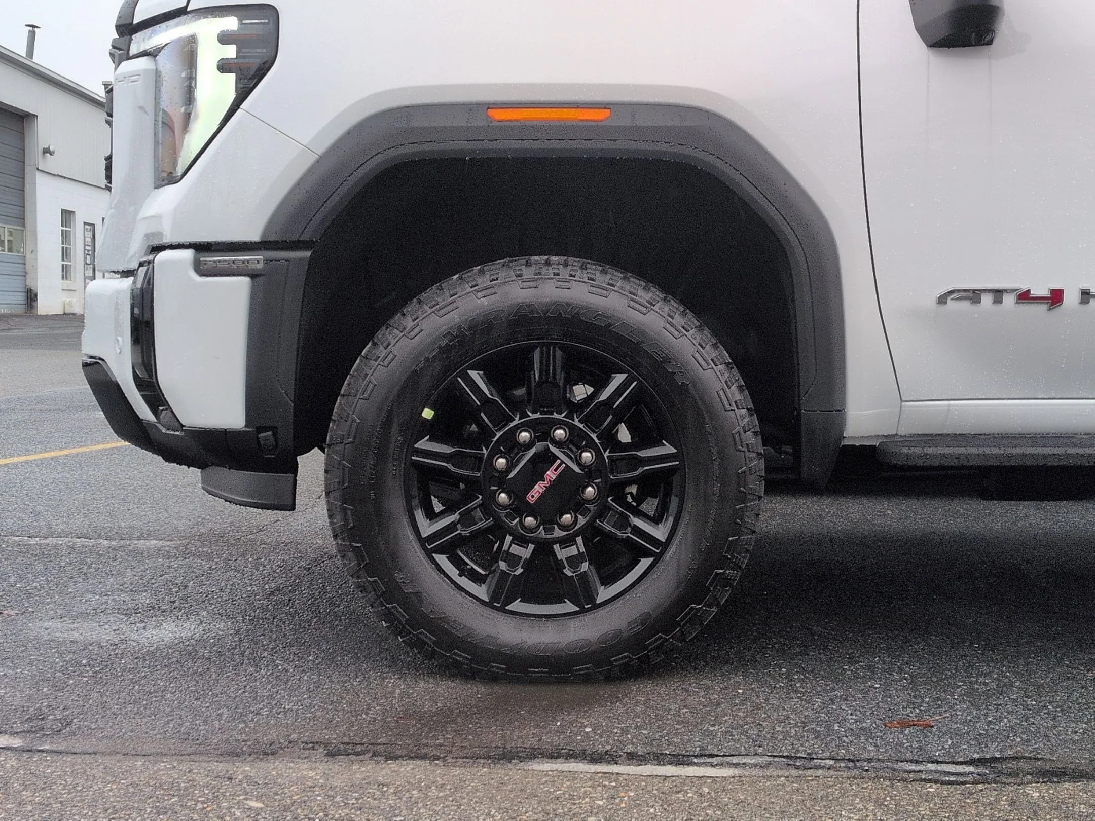 2026 GMC Sierra 2500HD AT4 - Photo 16