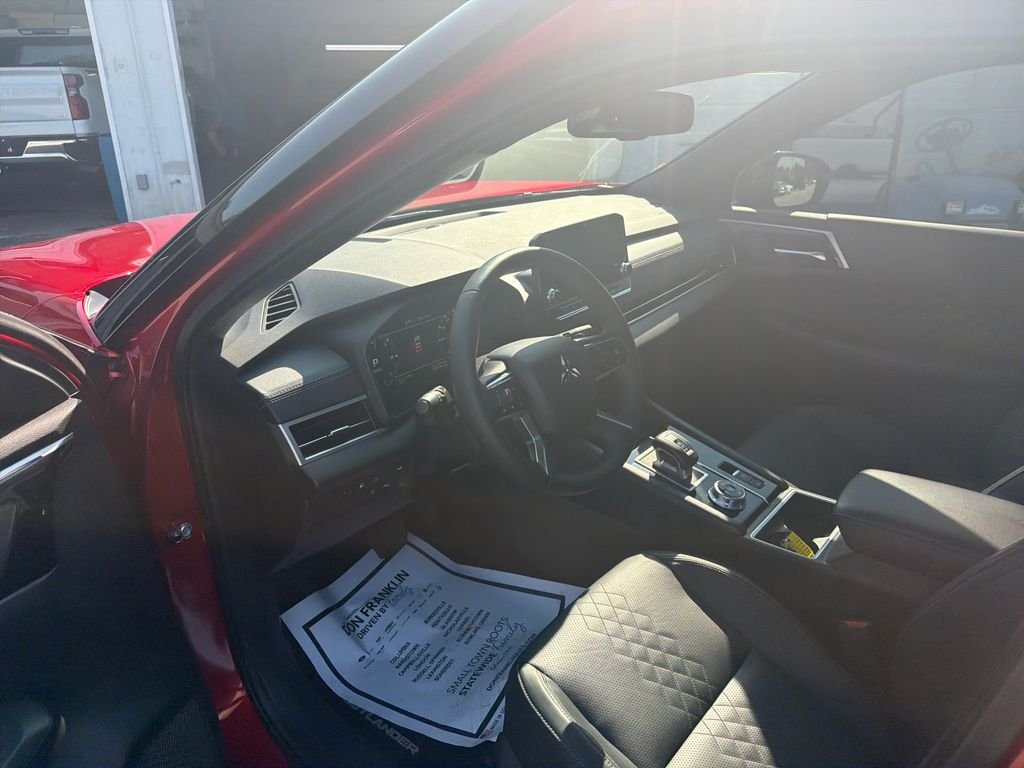 Used 2025 Red Mitsubishi SEL Black Edition image 16