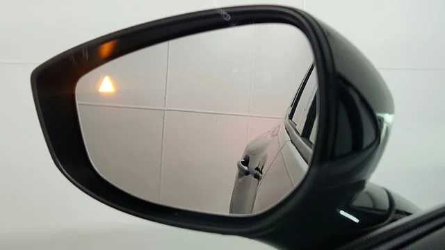2025 Mazda CX-50 Premium Plus - Photo 15